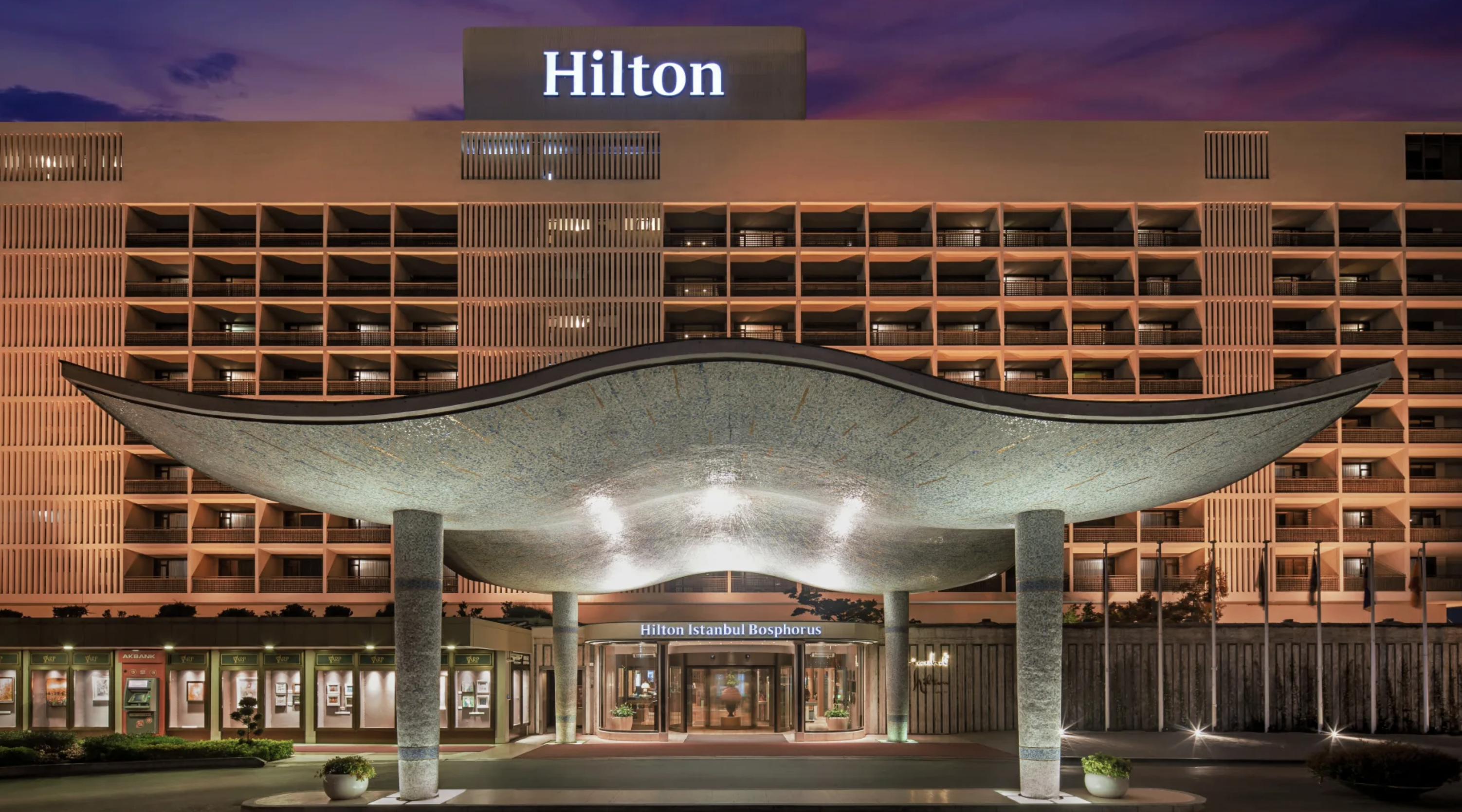 Hilton Raises Annual Outlook Despite Fourth-Quarter Headwinds